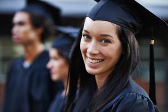 What to Write in a High School Graduation Card They'll Love