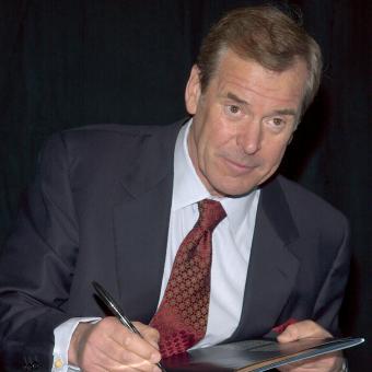 News Anchor Peter Jennings