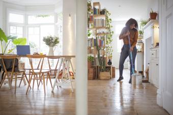 How to Clean Hardwood Floors With Vinegar for a Natural Shine 