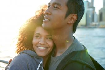 https://cf.ltkcdn.net/www/images/slide/358399-850x567-Couple-enjoying-scenery-of-Manhattan-507730324.jpg