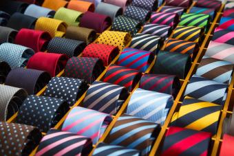 https://cf.ltkcdn.net/www/images/slide/358446-850x566-Colorful-tie-collection-627332339.jpg